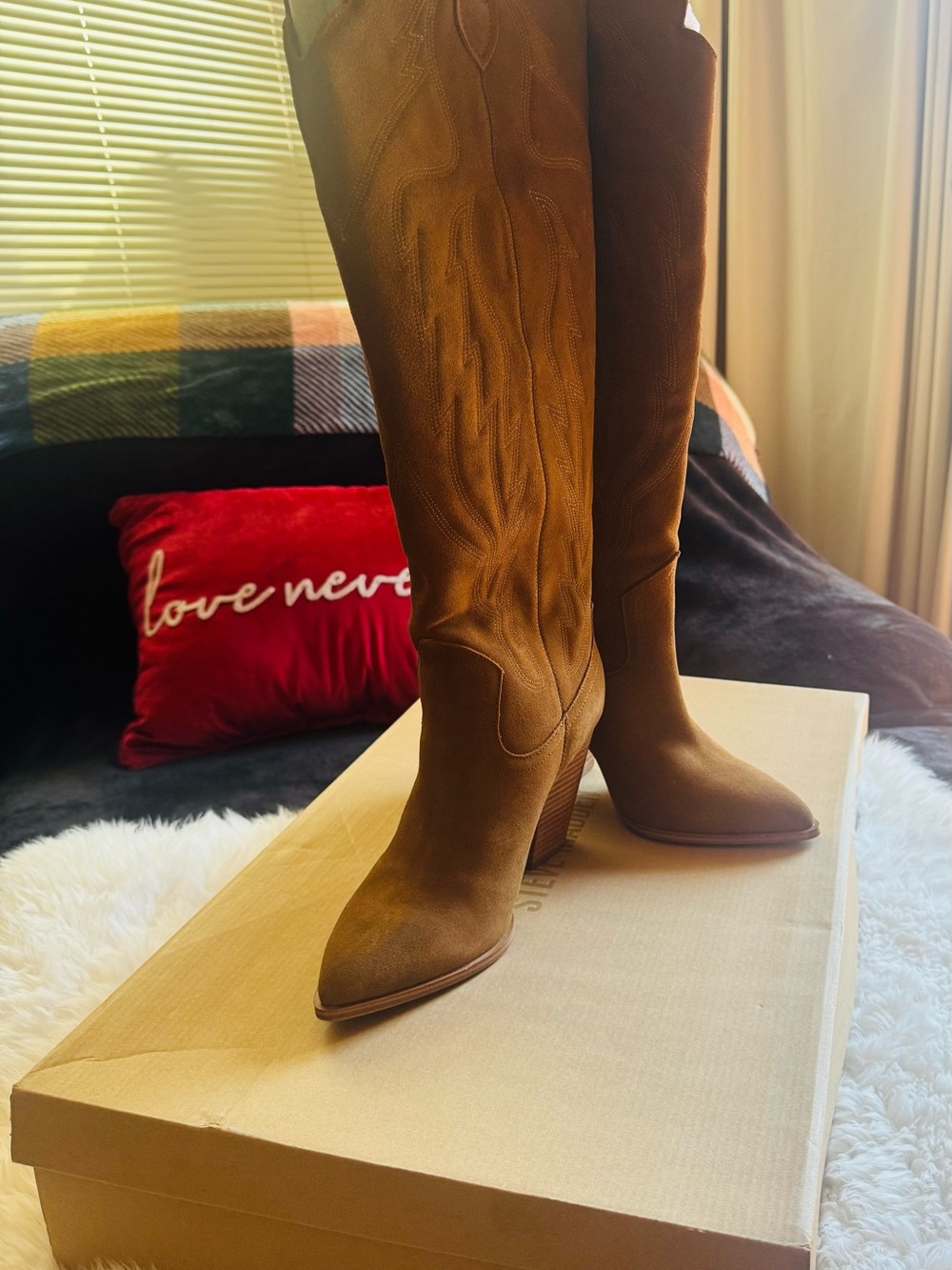Brand New! Steve Madden Women's Tall Brown Suede Western Boots
